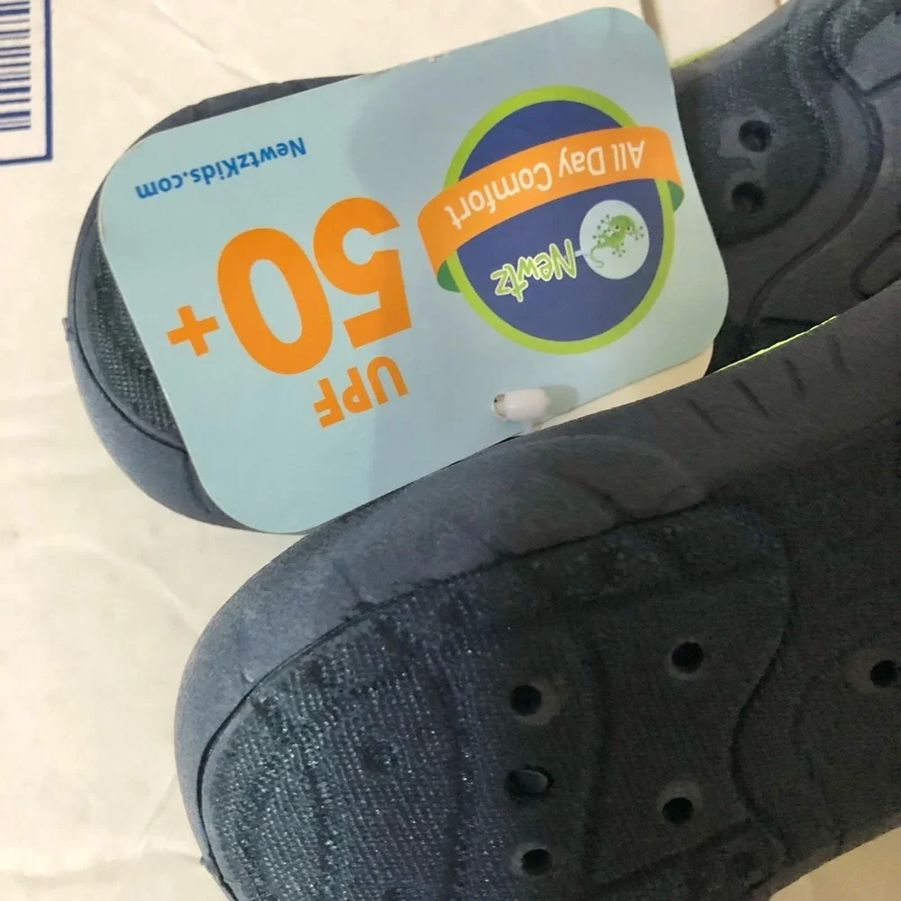 NEWTZ little boys navy blue & green UPF 50+ sun protected water shoes size‎ 13-1